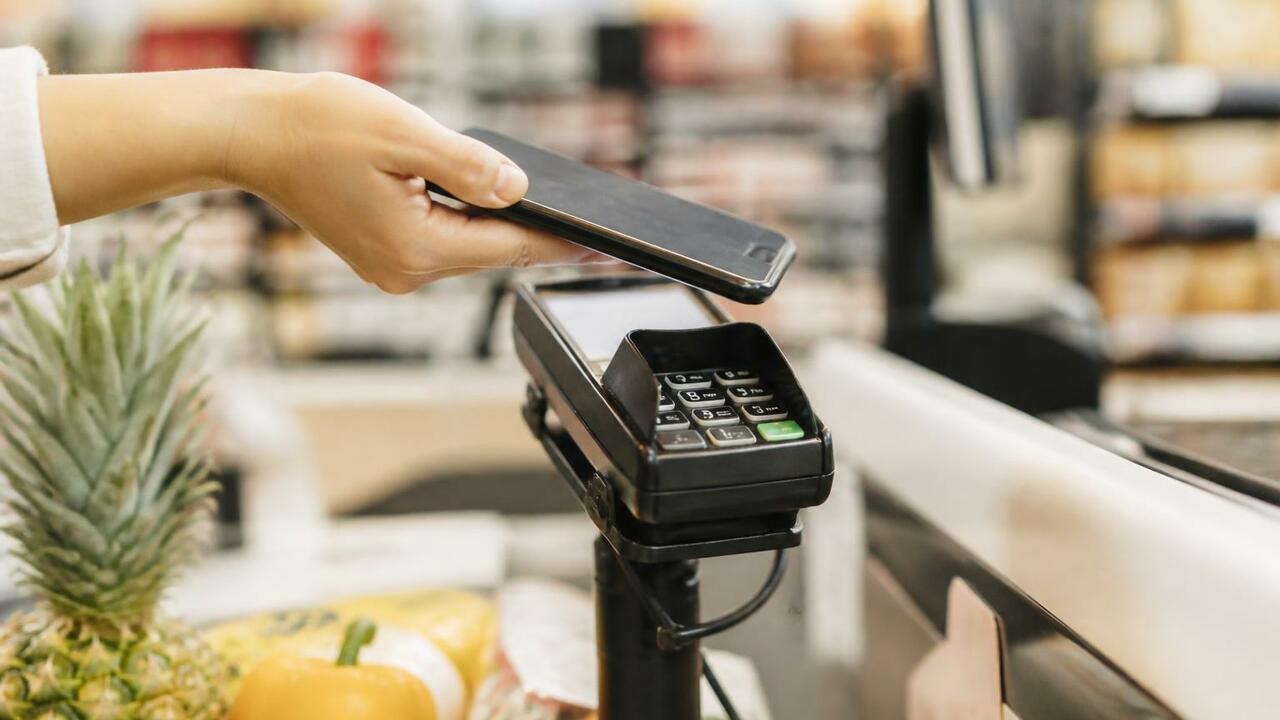 Apple Pay приходит в Walmart: что изменится для покупателей Walmart объявил о запуске бесконтактных платеже...