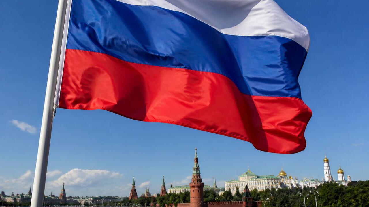 Чибис поздравил мурманчан с Днем флага России 22 августа Мурманская область вместе со всей ст...