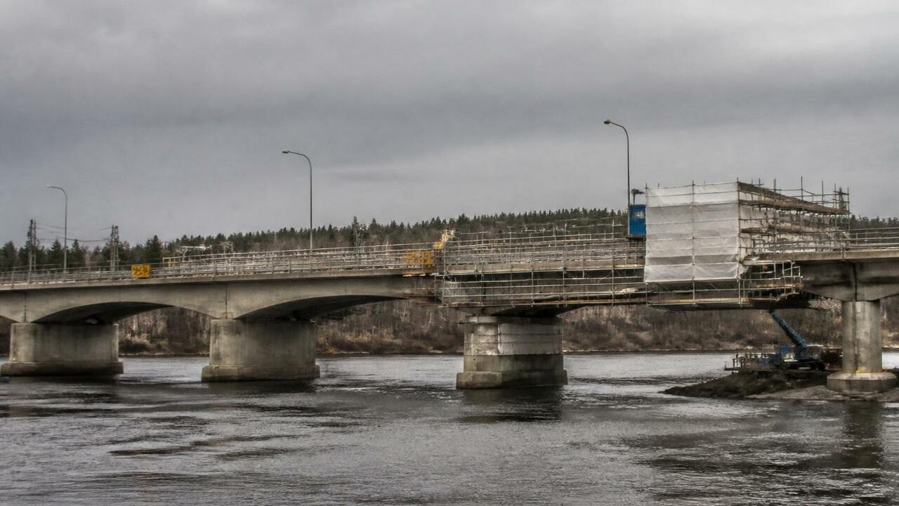 Мосты в Мурманской области отремонтированы почти наполовину В Мурманской области ремонт трех мостов на реги...