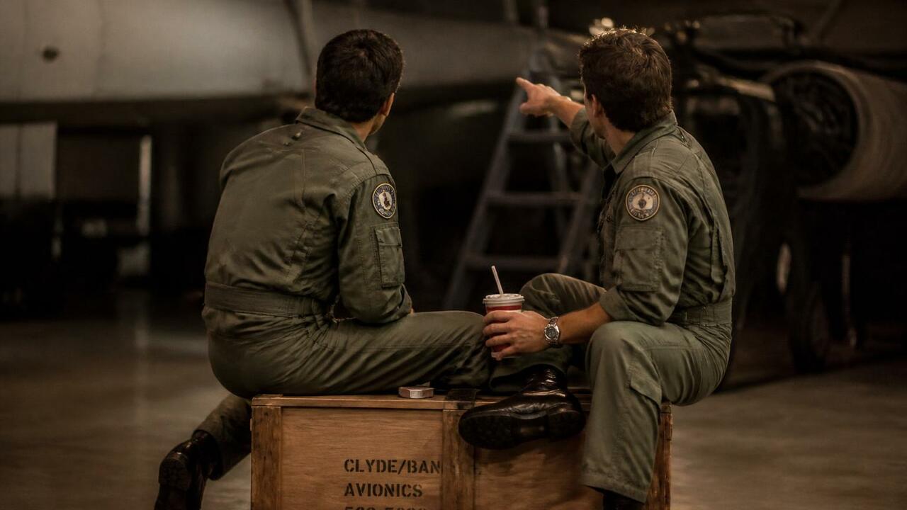 Райан Рейнольдс снова в деле: фильм, который удивляет неожиданным дуэтом Рецензия на фильм «Мэйдей» с Райаном Рейнольдсо...