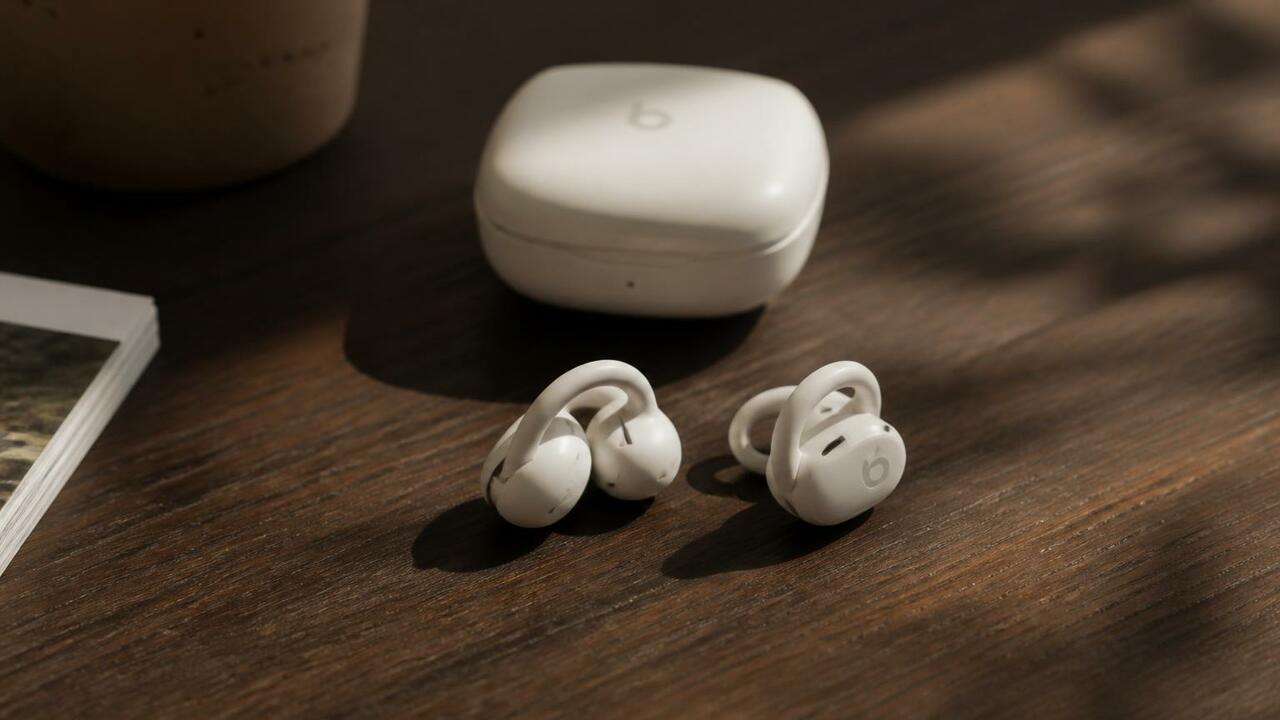 Bose возвращается в тренд: два новых открытых наушника, которые удивят даже скептиков Bose представила два новых открытых наушника: U...