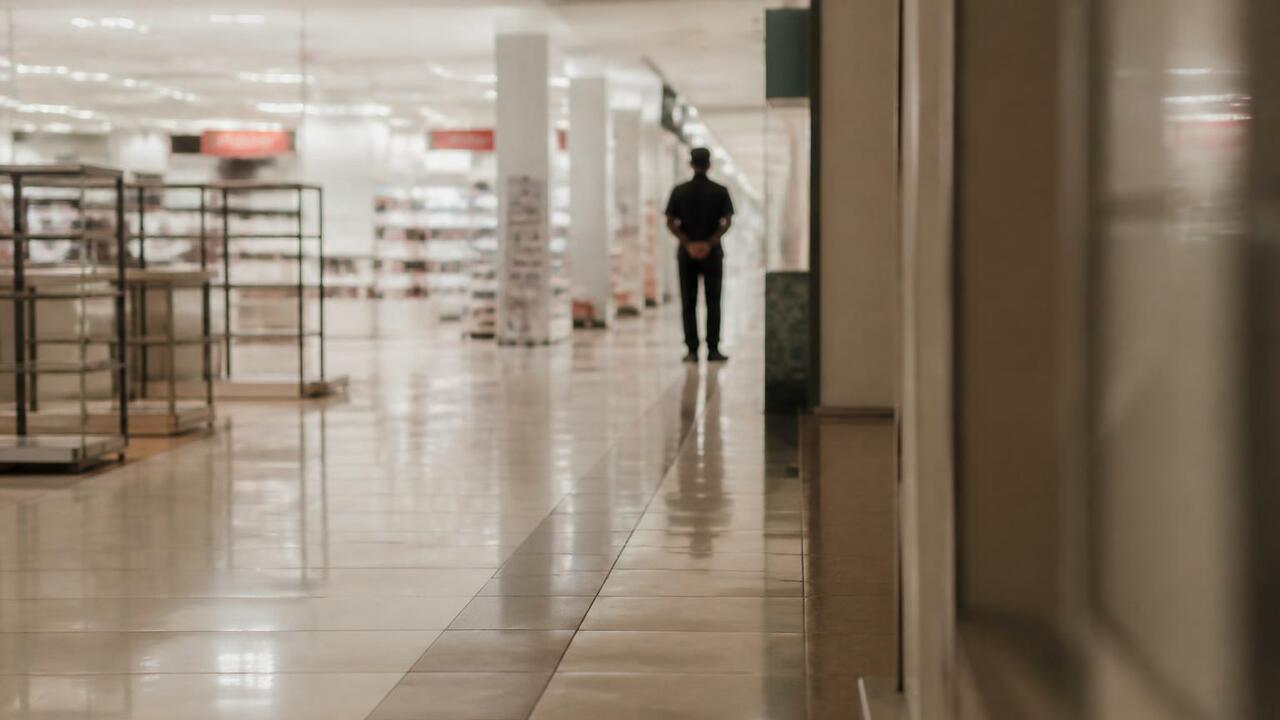 Три попытки кражи за день в одном ТЦ Мурманска В Мурманске за один день трижды задержали посет...