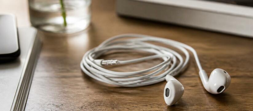 Проводные наушники Apple снова в моде: что в них хорошего и почему они не звучат как AirPods Проводные наушники Apple EarPods снова в моде. ...