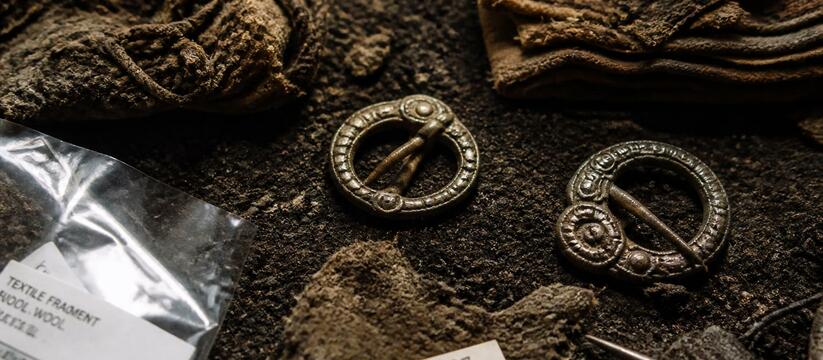 Одежду викингов возрастом 1300 лет обнаружили в Дании Археологи нашли в Дании детское захоронение вик...