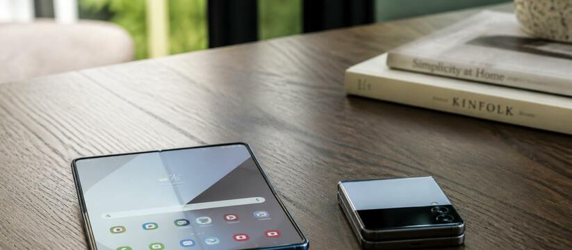 Складной смартфон, который удивляет: батарея на 25% больше, чем у конкурента Сравнение Motorola Razr Fold и Samsung Galaxy Z...
