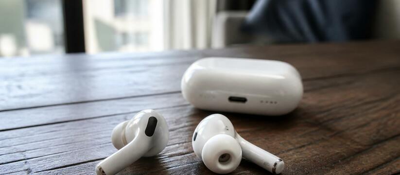 AirPods 4 vs AirPods 5: что выбрать, если старые уже дешевле Сравнение AirPods 4 и AirPods 5: общие функции,...