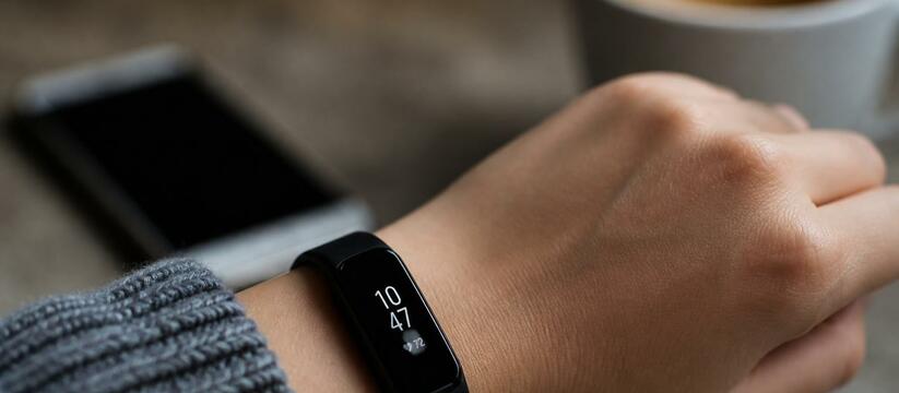 Обзор бюджетного фитнес-браслета Xiaomi Smart B...