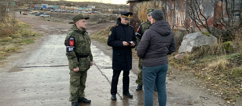 Военные следователи из Гаджиевского гарнизона п...