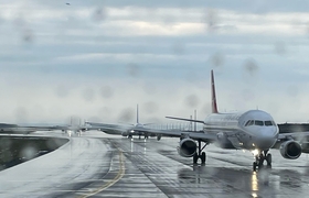 В Мурманске задержали рейс в Санкт-Петербург и ...