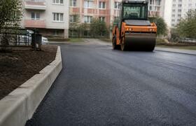 В Мурманске почти закончили ямочный ремонт дворов