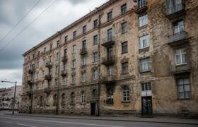 Потопы в мурманской многоэтажке дошли до Бастры...
