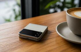 T-Mobile раздаёт Motorola Razr+ бесплатно: что ...