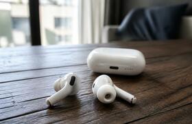 AirPods 4 vs AirPods 5: что выбрать, если стары...