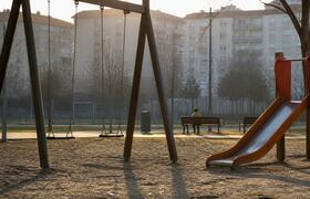Игровые площадки на шести улицах Мурманска пров...